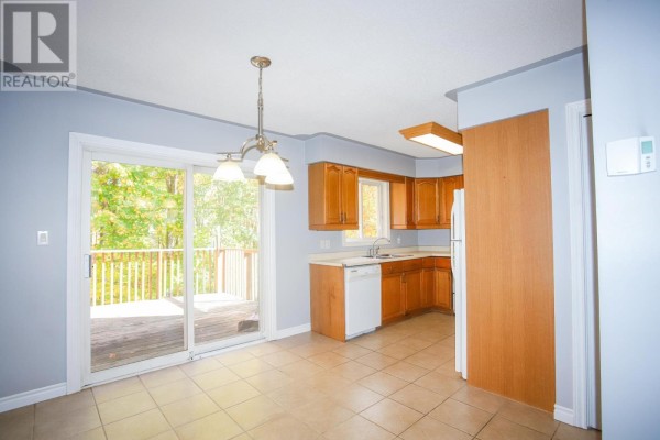 Primary Bedroom - 193 Panoramic Dr, Sault Ste  Marie, ON P6B6E3 Photo 5
