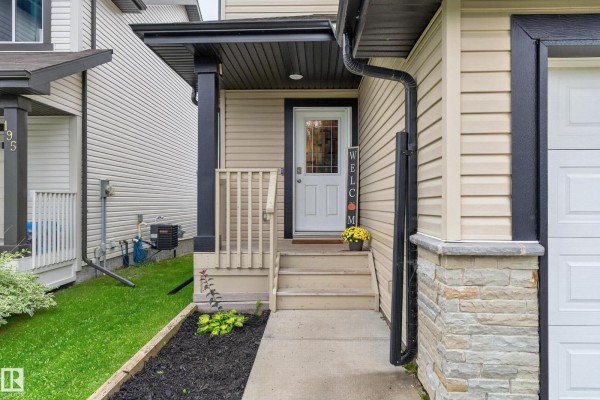 Kitchen - 193 Santana, Fort Saskatchewan, AB T8L0T4 Photo 3