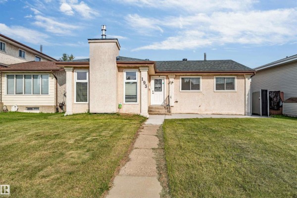 193 Woodvale Rd W Nw, Edmonton, AB, photo 2