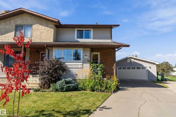 1930 104 St Nw, Edmonton