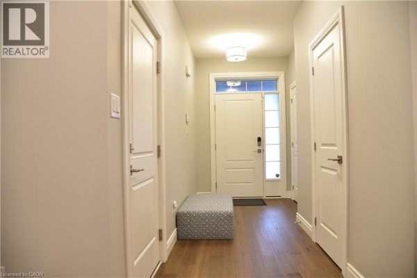 1930 Jim Hebb Way, London, ON, photo 2