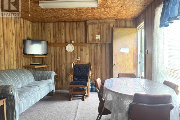 Living room - 19303 19 Highway, South West Margaree, NS B0E1N0 Photo 3