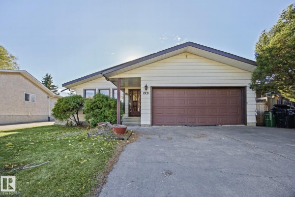 Family room - 1931 145 Av Nw, Edmonton, AB T5Y1V1 Photo 4