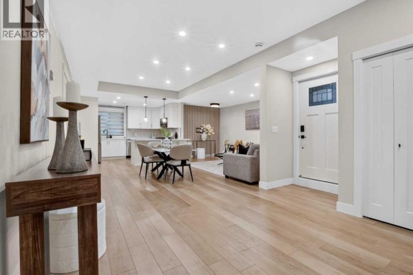 Kitchen - 1931 62 Avenue Se, Calgary, AB T2C0C1 Photo 4