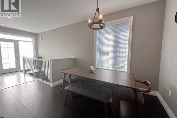 1932 Ethan Court, Windsor, ON, photo 3