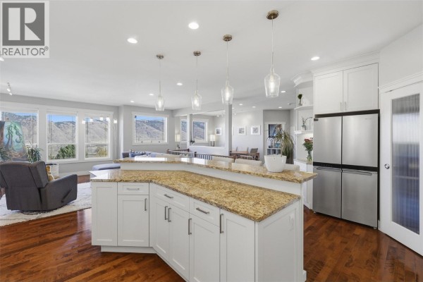 Kitchen - 1933 Galore Crescent, Kamloops, BC V2E0E7 Photo 5