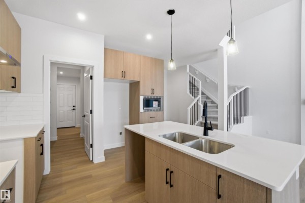 Kitchen - 19348 29 Av Nw, Edmonton, AB T6M3B1 Photo 3