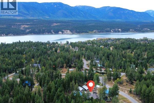 Full bathroom - 1938 Foxwood Trail Unit# 9, Windermere, BC V0B2L2 Photo 4