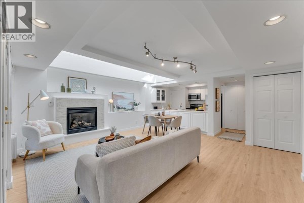 1939 W 12th Avenue, Vancouver, BC V6J2G1 Photo 3