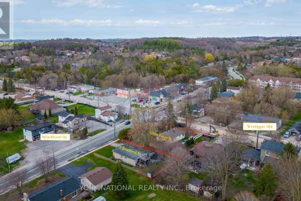 19392 Yonge Street, East Gwillimbury, ON L9N1L7 Photo 5