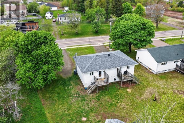 194-196 Acadie Street, Bouctouche, NB E4S2T5 Photo 2