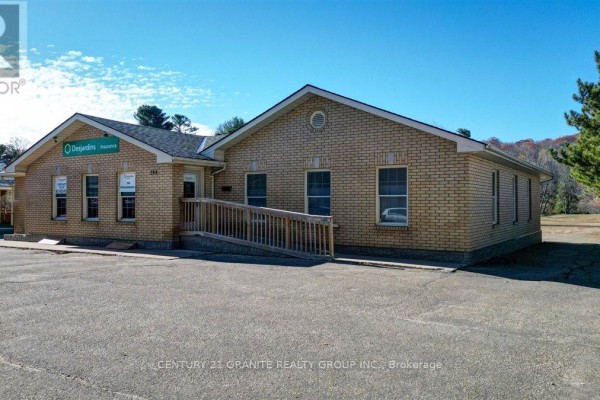 194 Hastings Street N, Bancroft, ON, photo 2