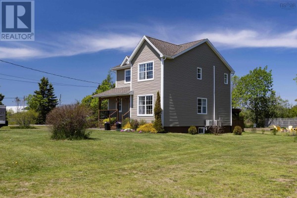 2pc Bathroom - 194 King Street, Parrsboro, NS B0N1S0 Photo 2