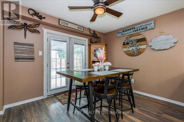 Family room - 194 Livingstone Street W, Barrie, ON L4N6Z9 Photo 4
