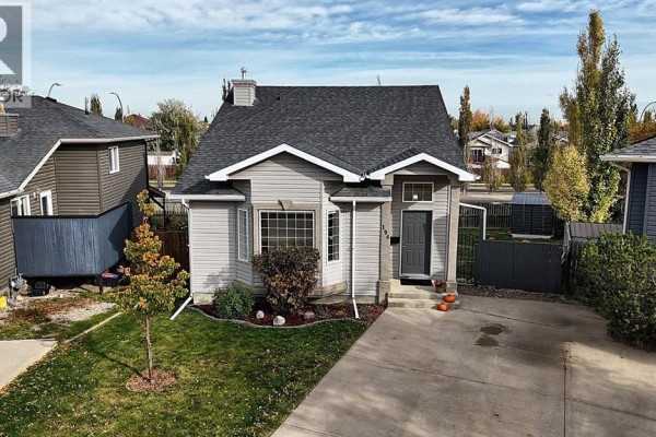 Kitchen - 194 Peigan Court W, Lethbridge, AB T1K7N2 Photo 2