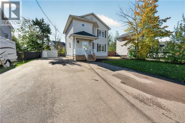 3pc Bathroom - 194 Rennick Road, Moncton, NB E1G7Y6 Photo 2