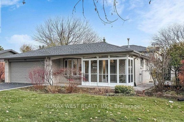 194 Sewell Drive, Oakville, ON, photo 2