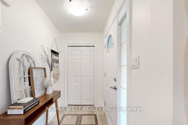 194 Sewell Drive, Oakville, ON, photo 3