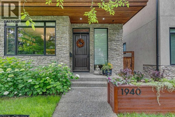 Kitchen - 1940 48 Avenue Sw, Calgary, AB T2T2T3 Photo 3