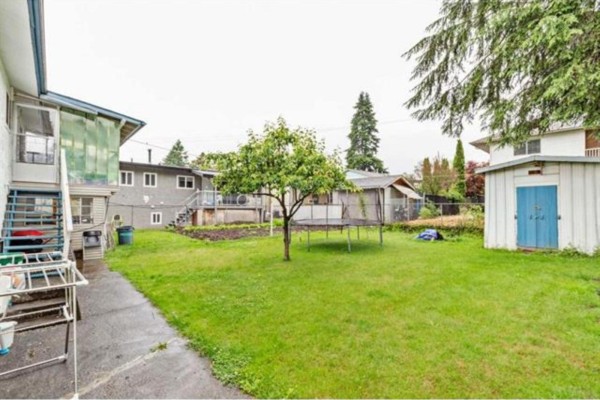 1940 Cordova Court, Abbotsford, BC V2T4H7 Photo 3