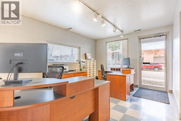 1944 11 Avenue Nw, Medicine Hat, AB T1C1T6 Photo 5