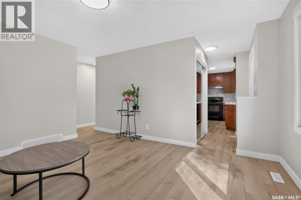 4pc Bathroom - 1944 Dewdney Avenue, Regina, SK S4N4C8 Photo 4