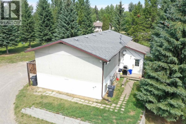 1944 Poplar Avenue, Quesnel, BC V2J3Z5 Photo 2