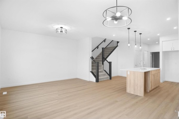 Dining room - 19446 22a Av Nw, Edmonton, AB T6M1P9 Photo 2