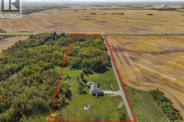 19448a Highway 26, Rural Camrose County, AB, photo 2