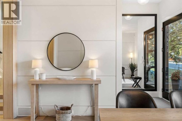 5pc Bathroom - 1945b 25 Avenue Sw, Calgary, AB T2T1A6 Photo 5