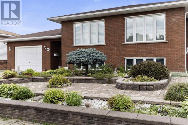 195 Bitonti Cres, Sault Ste  Marie, ON, photo 3