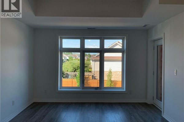 Living room - 195 Commonwealth Street Unit# 209, Kitchener, ON N2E0H5 Photo 4