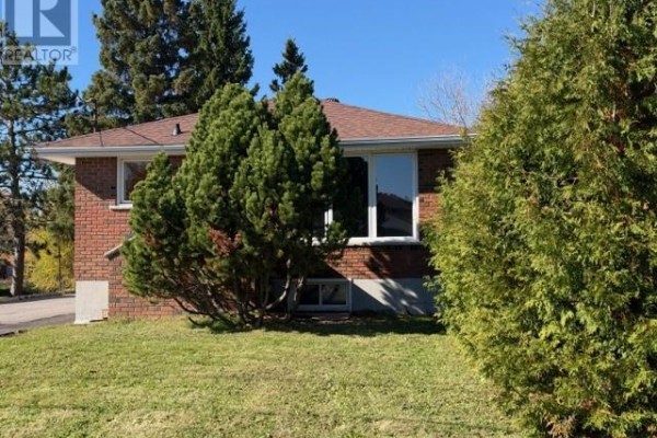 Kitchen - 195 Donald Street, Sudbury, ON P3B3T5 Photo 2