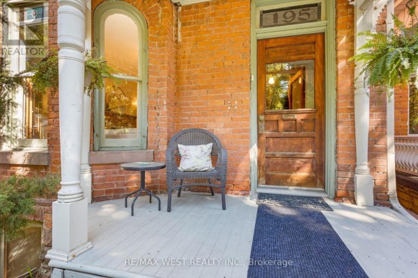 Bathroom - 195 Dunn Avenue, Toronto, ON M6K2S1 Photo 3