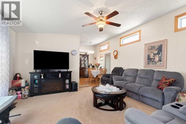 4pc Bathroom - 195 Fairchild Street Sw, Medicine Hat, AB T1A7Z6 Photo 5