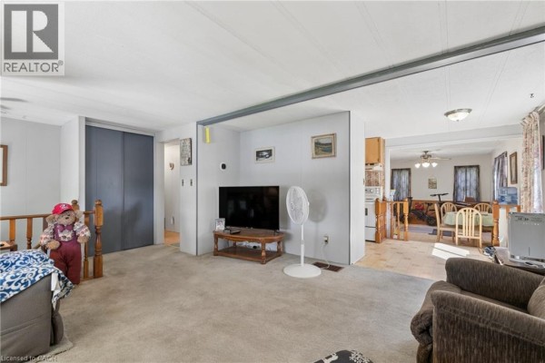 Recreation room - 195 John Street S, Harriston, ON N0G1Z0 Photo 5