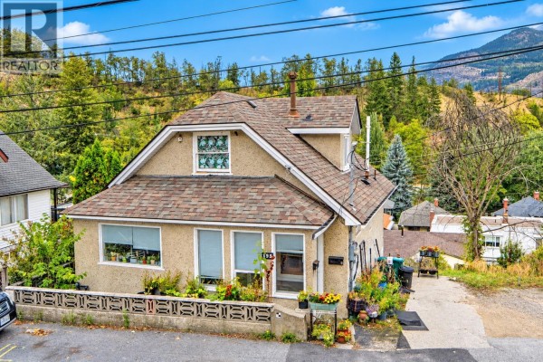 Kitchen - 195 Lerose Street, Trail, BC V1R3L7 Photo 3