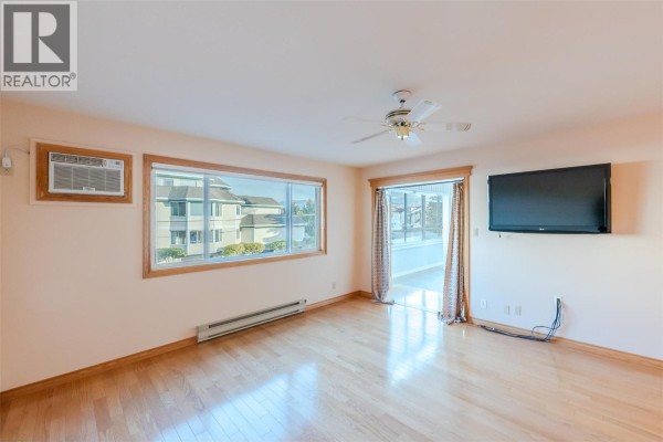 4pc Bathroom - 195 Warren Avenue W Unit# 204, Penticton, BC V2A3N1 Photo 2
