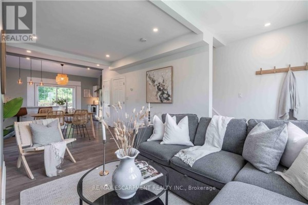 195 Wood Street E, Hamilton, ON, photo 3