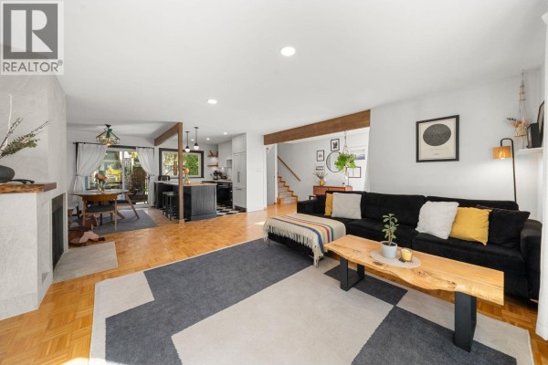 1952 Chesterfield Avenue, North Vancouver, BC V7M2P5 Photo 5