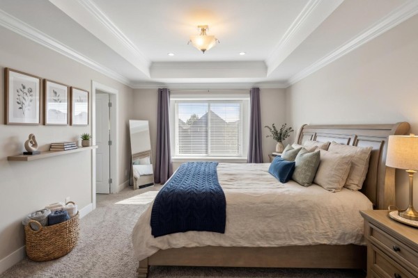 19562 72a Avenue, Surrey, BC V4N6P4 Photo 4