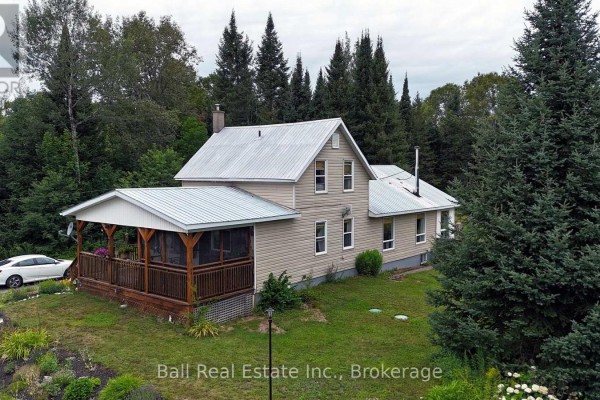 19573 Highway #118 Highway E, Highlands East, ON, photo 3