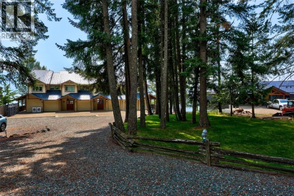 Media - 1959 Bristow Road Unit# 3, North Shuswap, BC V0E1M6 Photo 2