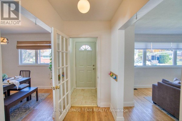 Laundry room - 196 Allison Avenue, Ottawa, ON K2B5B9 Photo 4