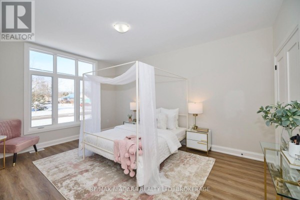 Bathroom - 196 Bernard Avenue, Fort Erie, ON L0S1N0 Photo 5