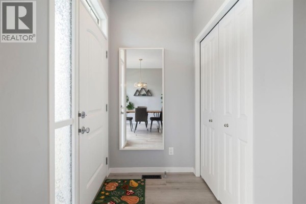 196 Dawson Drive, Chestermere, AB, photo 2