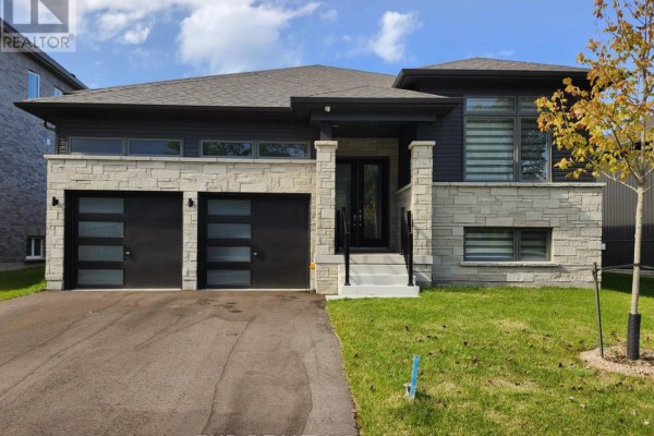 Residential for rent at 196 Ramblewood Drive, Wasaga Beach, ON - MLS® 3q8Wcg