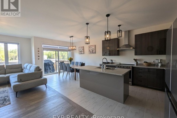 196 Ramblewood Drive, Wasaga Beach, ON, photo 2