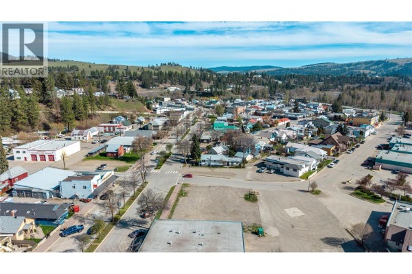196 Vermilion Avenue, Princeton, BC V0X1W0 Photo 4