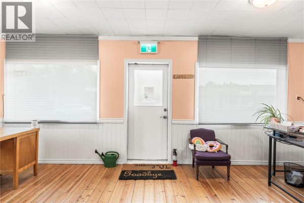 1961 Vernon Street, Lumby, BC V0E2G0 Photo 4
